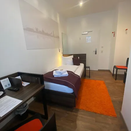 Sevendays Hotel 3*