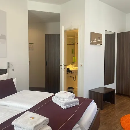Hotel Sevendays