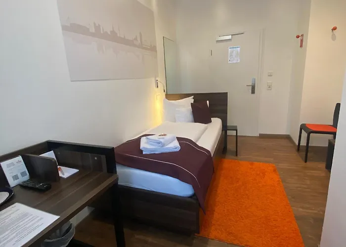 Sevendays ホテル 4*