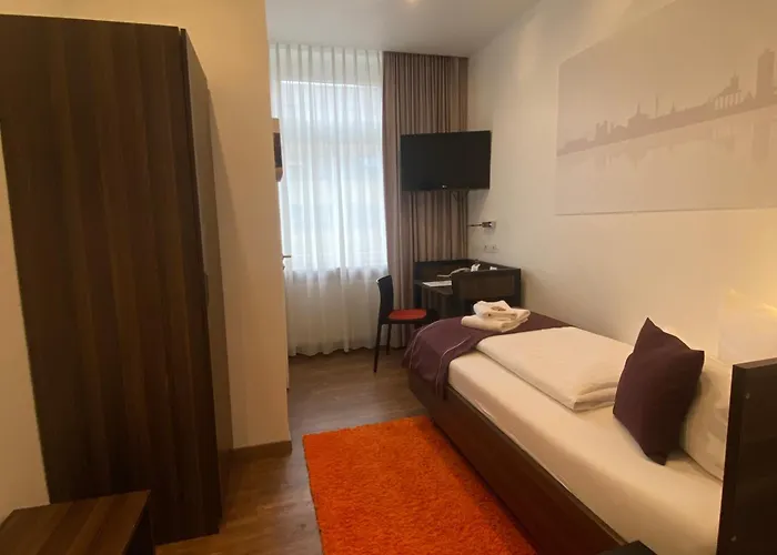 ホテル Sevendays カールスルーエ