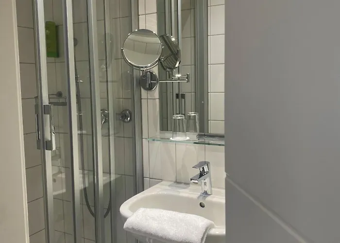 Sevendays ホテル 4*