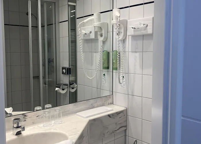 Sevendays ホテル 4*